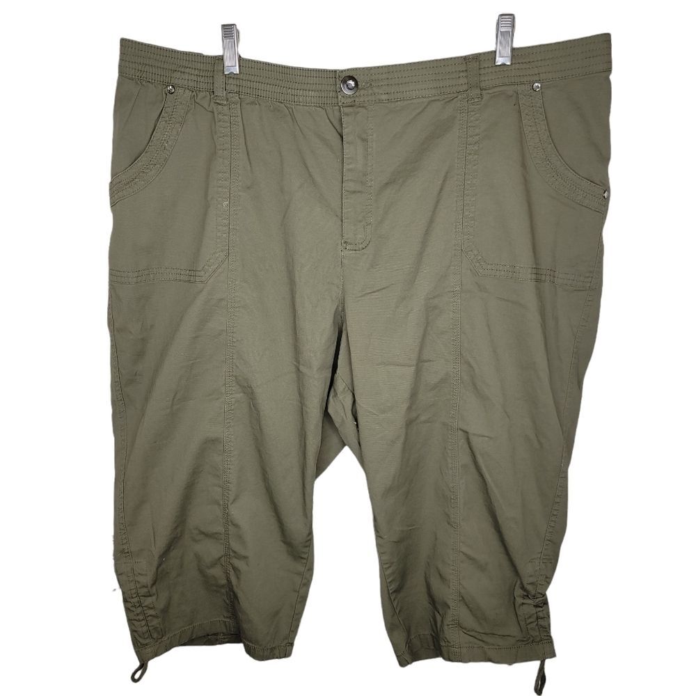 Catherines olive green capri pants 2x (22/24)